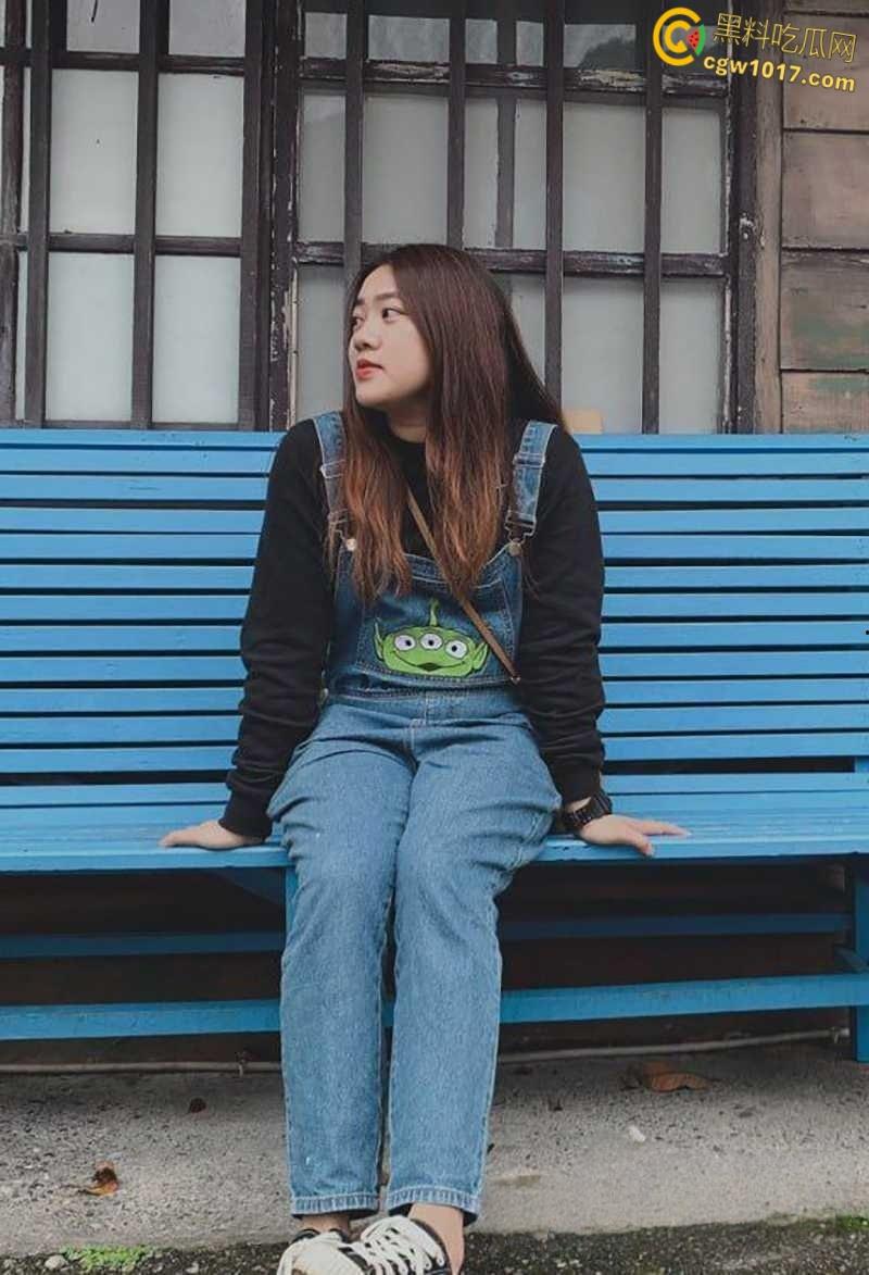 长沙母狗【孙资婷】,与表哥乱伦玩露脸调教,巨乳肥臀嫩鲍早熟,舔屌深喉被花式爆操,肥逼不流外人田啊!