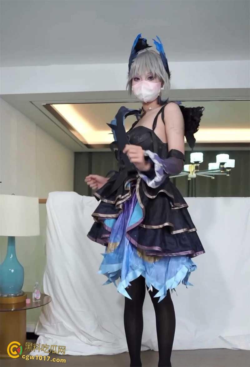 少萝网黄【沐沐baby】,COS公孙离白虎嫩穴自慰,开档黑丝乳萌骚露穴,看射一众二次元男粉!