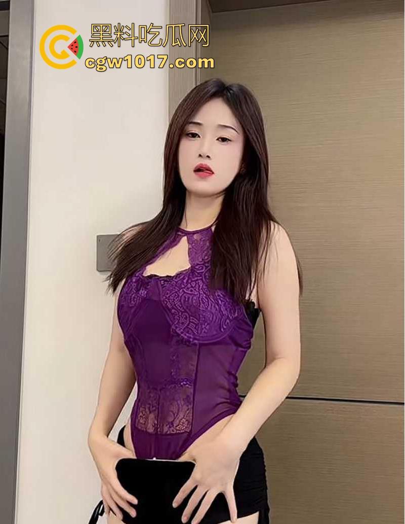 快手性感御姐网红【柠柠Smile】极品御姐暗藏媚骨,化身淫媚舞姬撩拨金主,咬唇自抚玩丝袜诱惑,真骚啊!