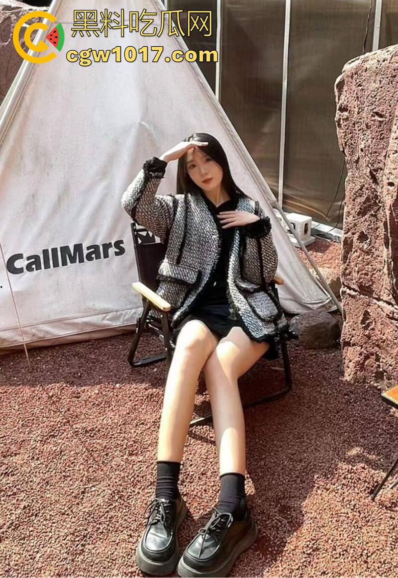 西安西京学院,建筑系系花【王曦雅】,背着爸妈和男友校外合租,结果两人闹分手,性爱视频生活照被曝光,69吃鸡场面超淫荡!