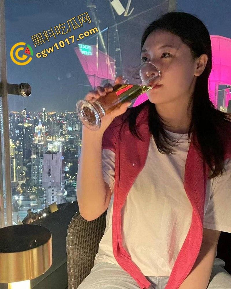 上海立达学院清纯嫩妹【杨赤菁】被金主包养视频流出!露脸深喉吞大屌骚态尽显,臀摇乳挺,被操的欲仙欲死!