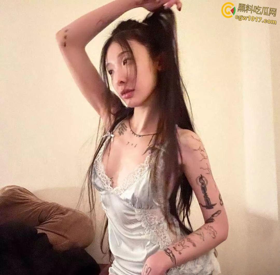 IG高颜值网红【路奈】,与男友自拍做爱露脸口交视频曝光,深喉男友鸡巴娇喘深喉口技一流,这小嘴伺候太爽了!