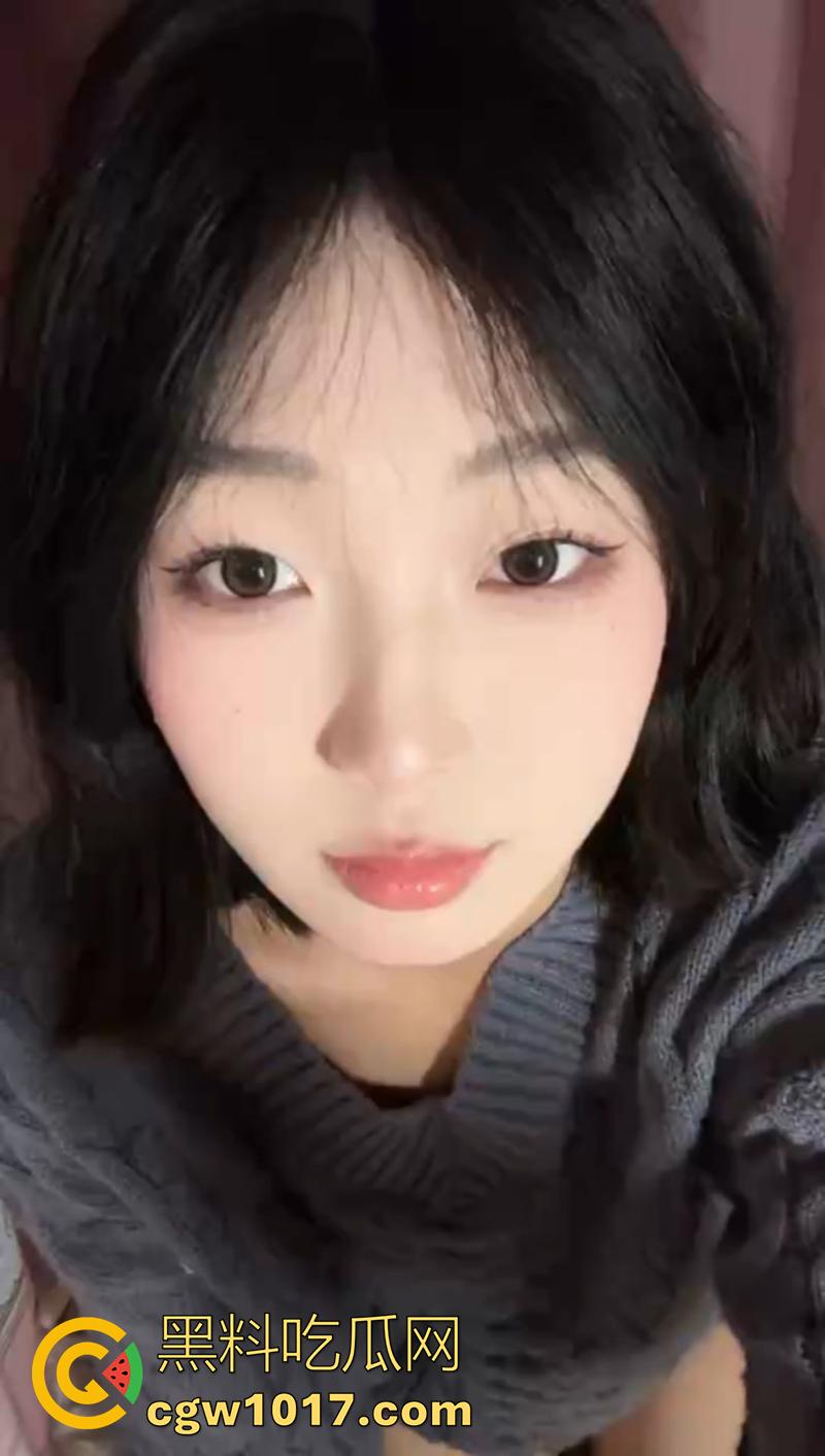 上海师大附中,颜值高中生小母狗【贾梦婷】,被金主大哥包养,放学回家还要被大哥各种远程指挥,虽然骚但却是真的嫩啊!