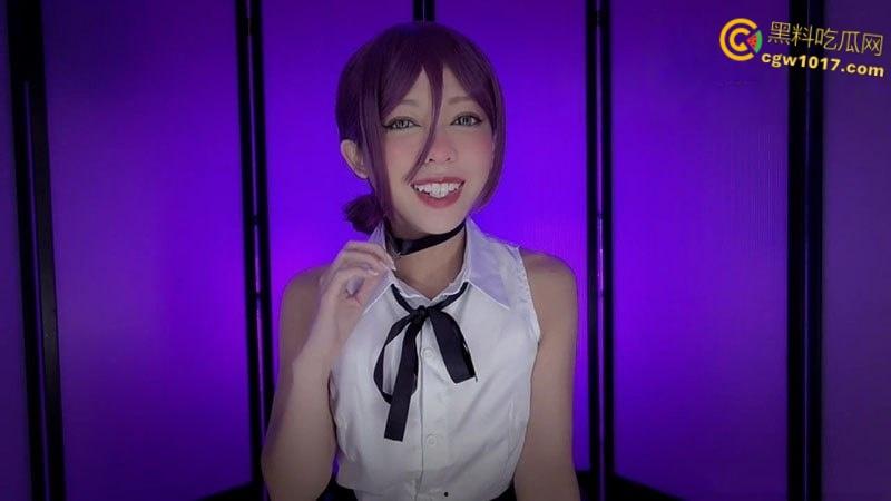 极品福利姬【绯红小猫】,黑丝白虎淫艳夺目,翘着二郎腿骑乘自慰,蹲坐齐根插入白虎嫩穴,紧致小穴淫水四溢!