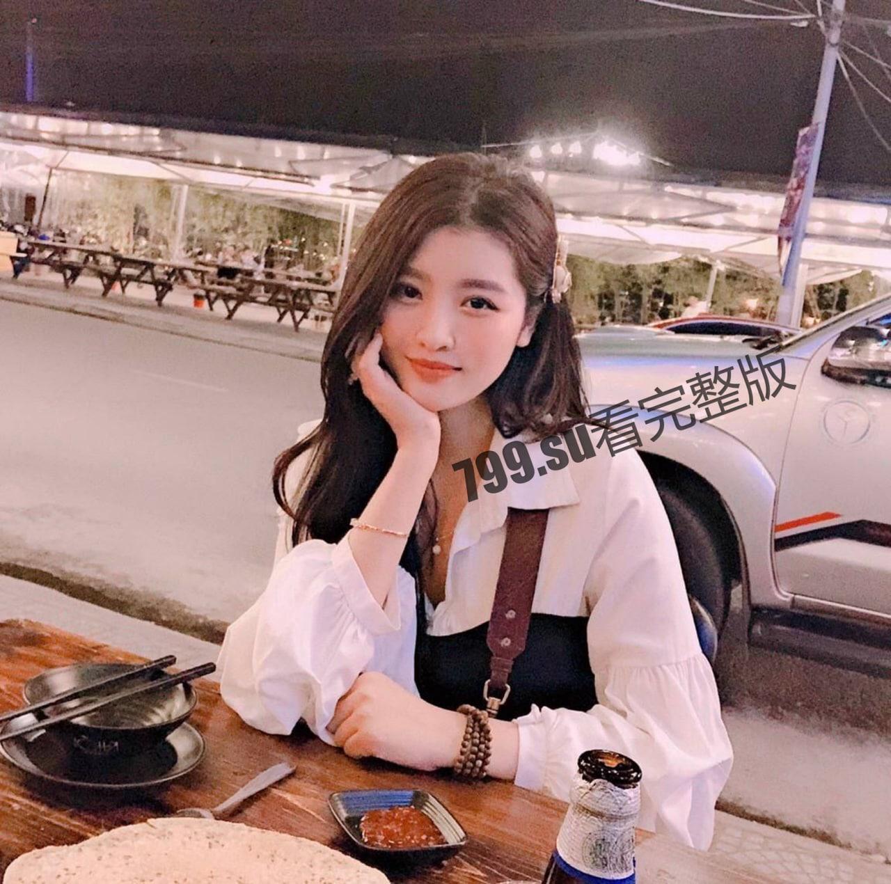 【反差女友】煞费苦心的调教终于成母狗