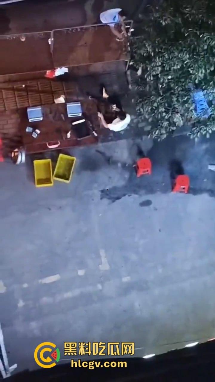 廉江风波起!廉江城管被指 “抢劫” 批发猪肉!执法行为还是权力滥用?