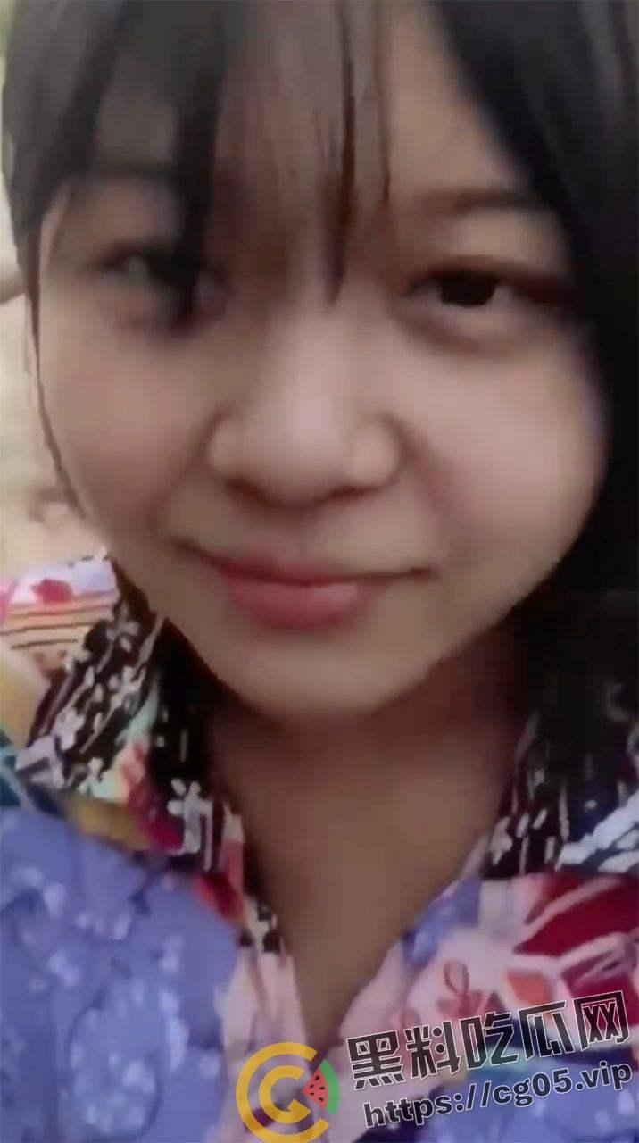 泰国兄妹乱伦 哥哥都三十了 妹妹才十九 看着真的嫩啊 两个人在家里做爱 在小巷子口交