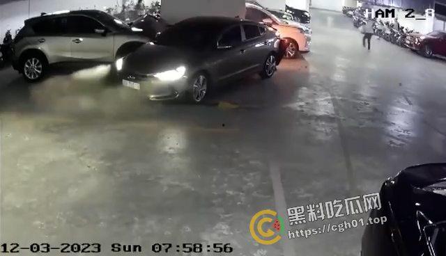 得不到就毁掉!男子直接撞死刚从小三车上下来的妻子 这个才叫真爱