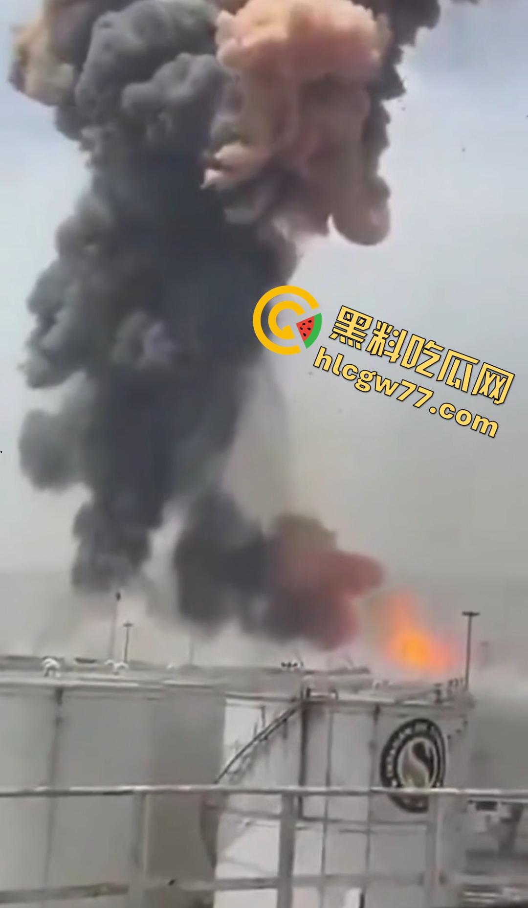 昨日伊朗沙希德拉贾伊港炸翻天!有个人玩化学品炸伤800人炸死25人,真是玩火自焚