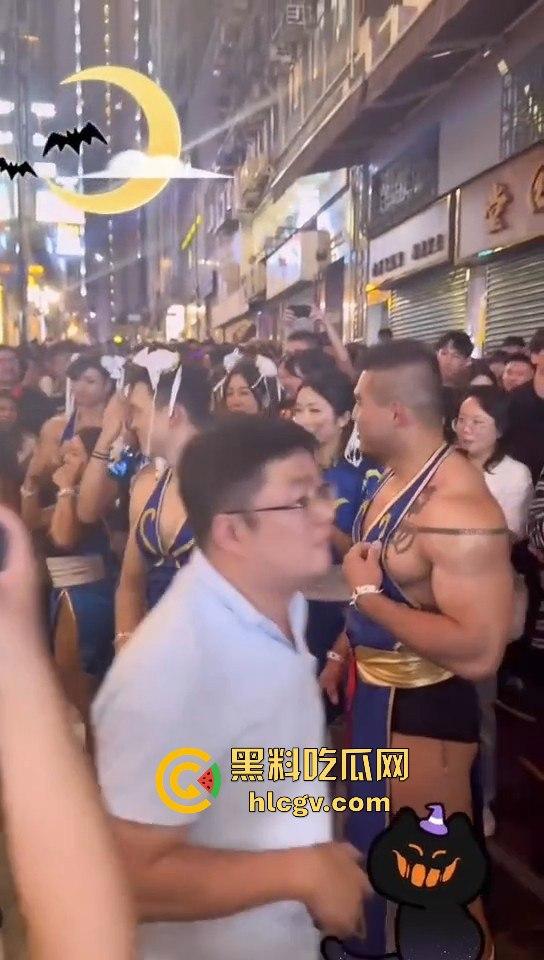 香港兰桂坊万圣节骚翻全场!骚逼骚鸡骚男齐聚,堪称老外的炮窝!