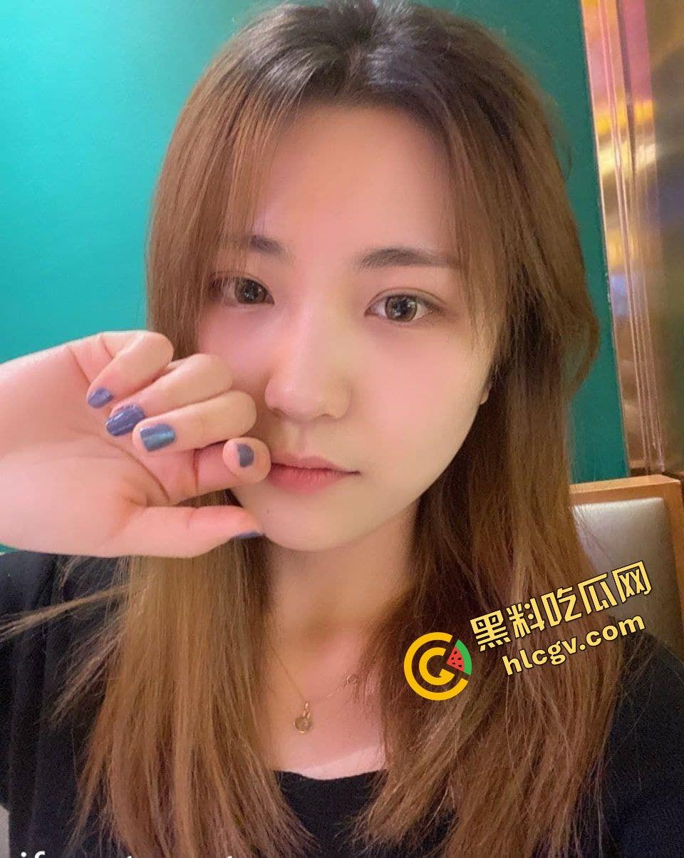 瓜友独家投稿曝光!海南酒店前台小姐『徐华』为顾客提供特殊服务 狂舔肉棒 被操到岔气!