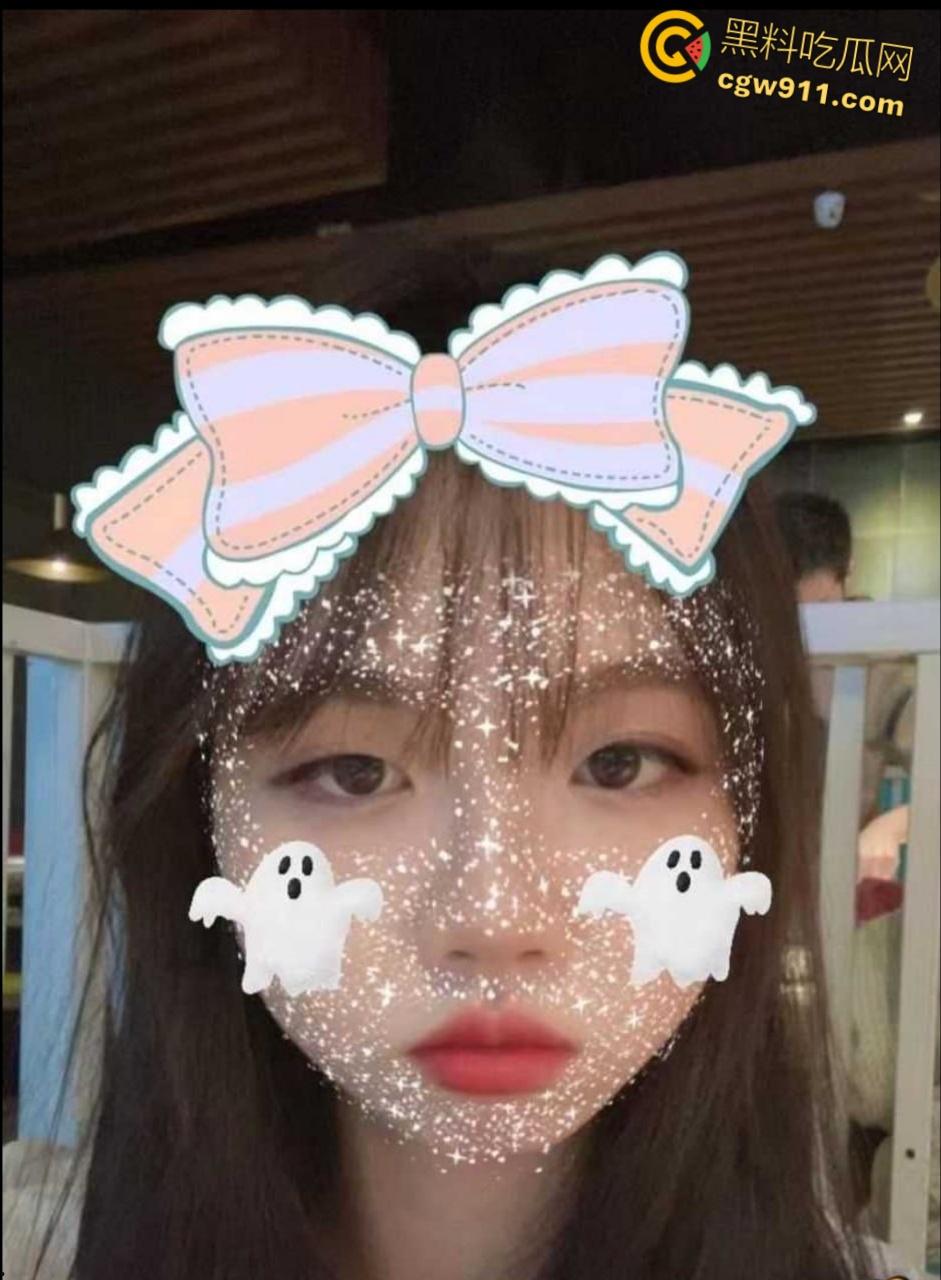 湖南农业大学反差母狗【王弈晴】,外表清纯巨乳嫩妹,私底下超级风骚,叫床声音十分好听,还喜欢口爆吞精!