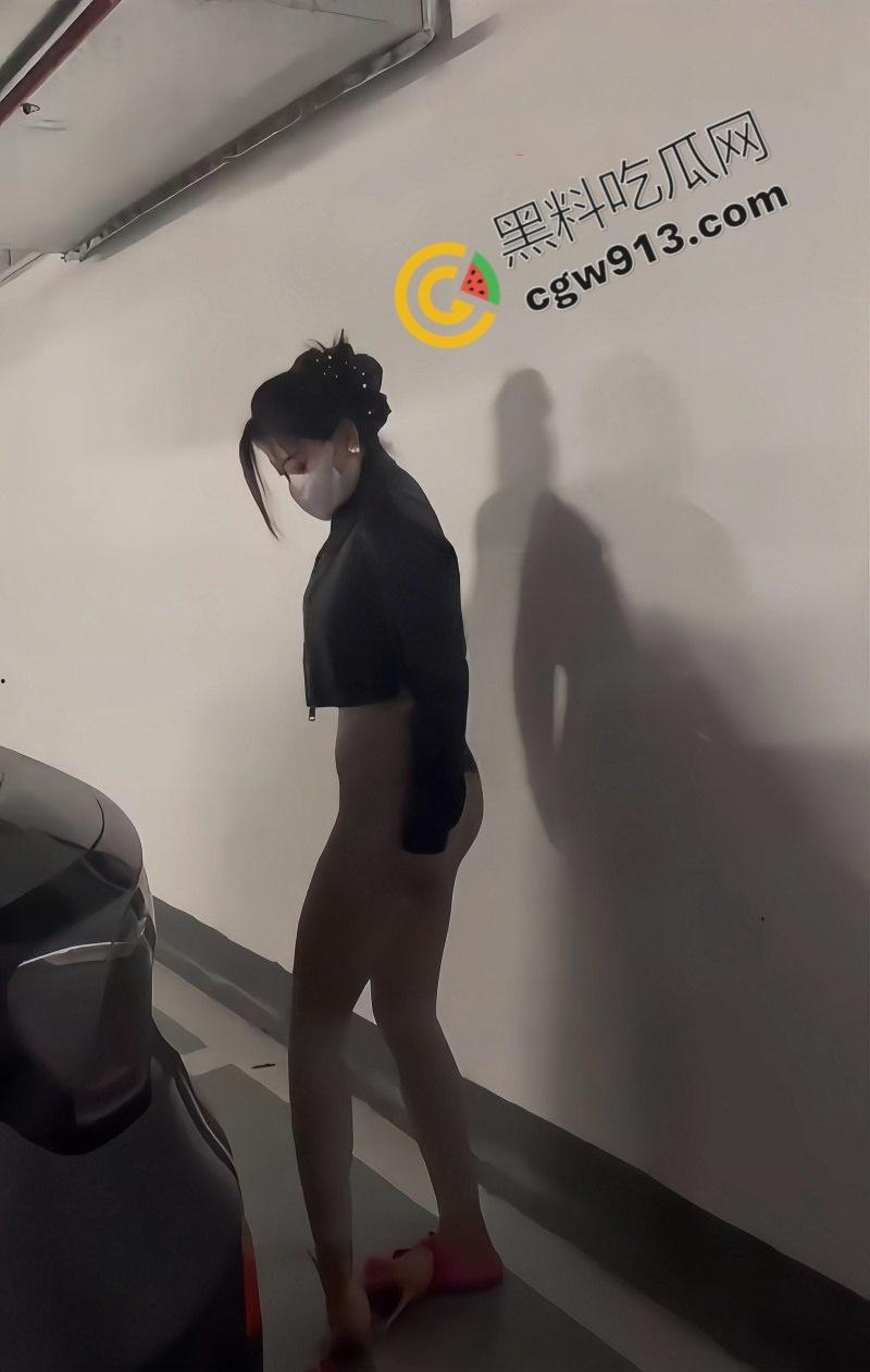 火热辣妈的放纵诱惑!骚母狗妈妈淫态撩人,浪逼被狂操喷汁,高潮浪叫鸡巴硬到炸,欲火焚身爽翻天!