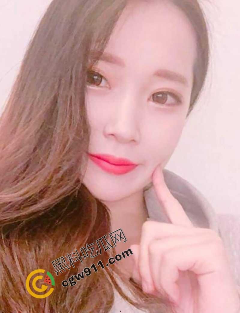 杭州校花【张雅】被金主包养视频流出!口爆吞精,惨遭鞭打带狗链,丰乳美臀天生榨精神器