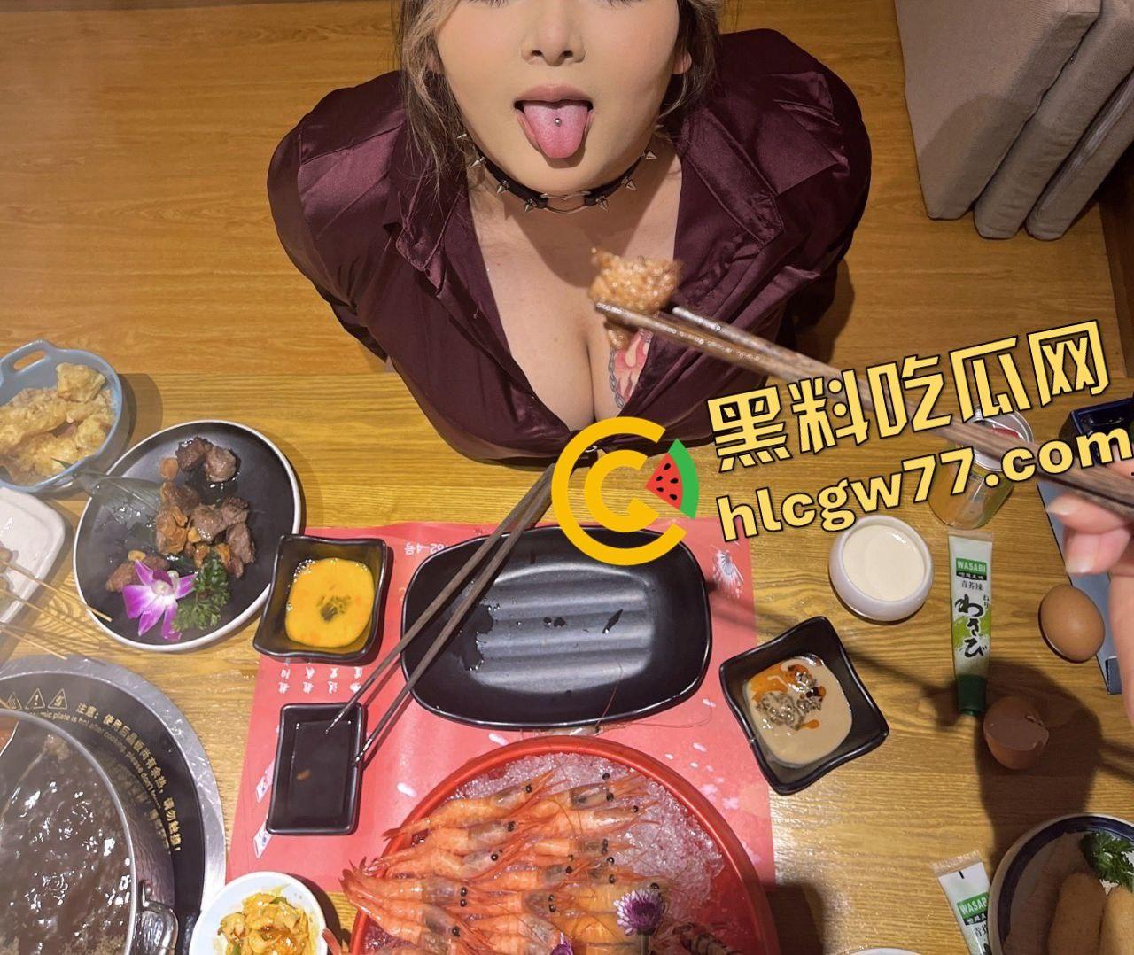 长沙艺术学院“母狗”大学生反差炸裂!巨乳自拍不雅视频曝光,真实bbw肥臀粗腿线下打炮!