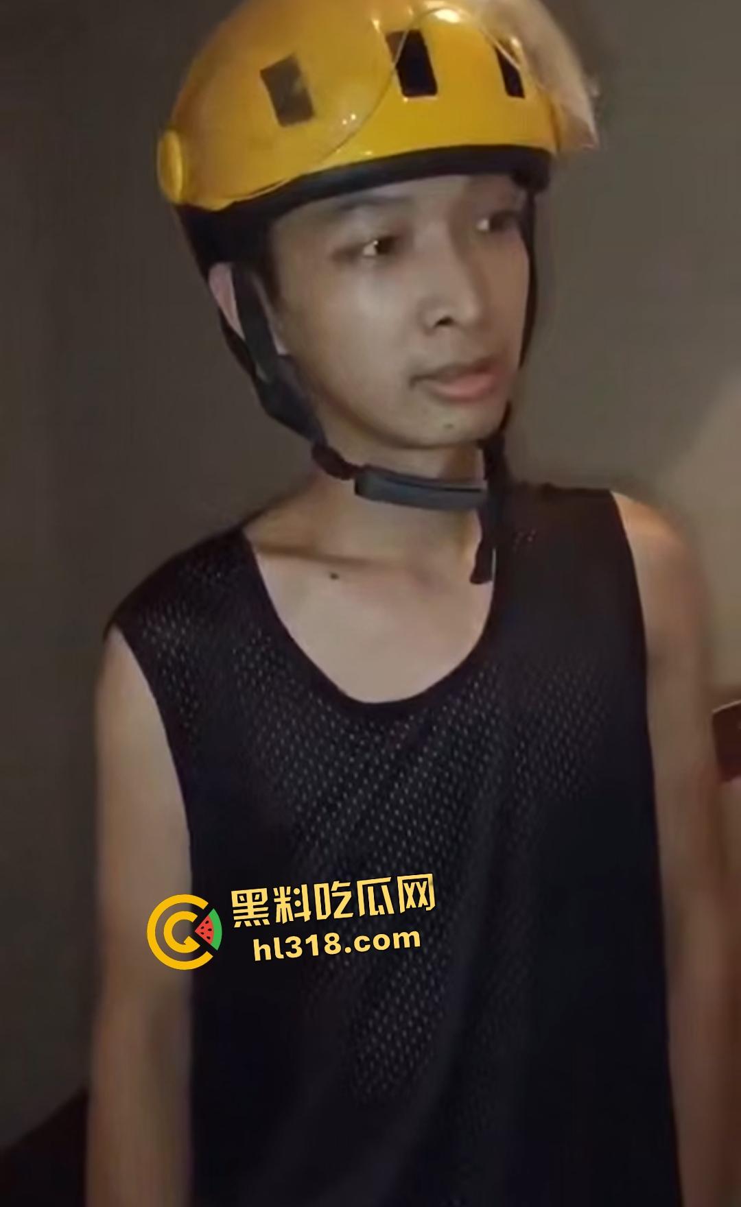 外卖小哥怒关水闸竟因为恶毒夫妻为白嫖退款PUA快递小哥,逼急狂徒挥刀抹颈,偷鸡不成血溅当场!