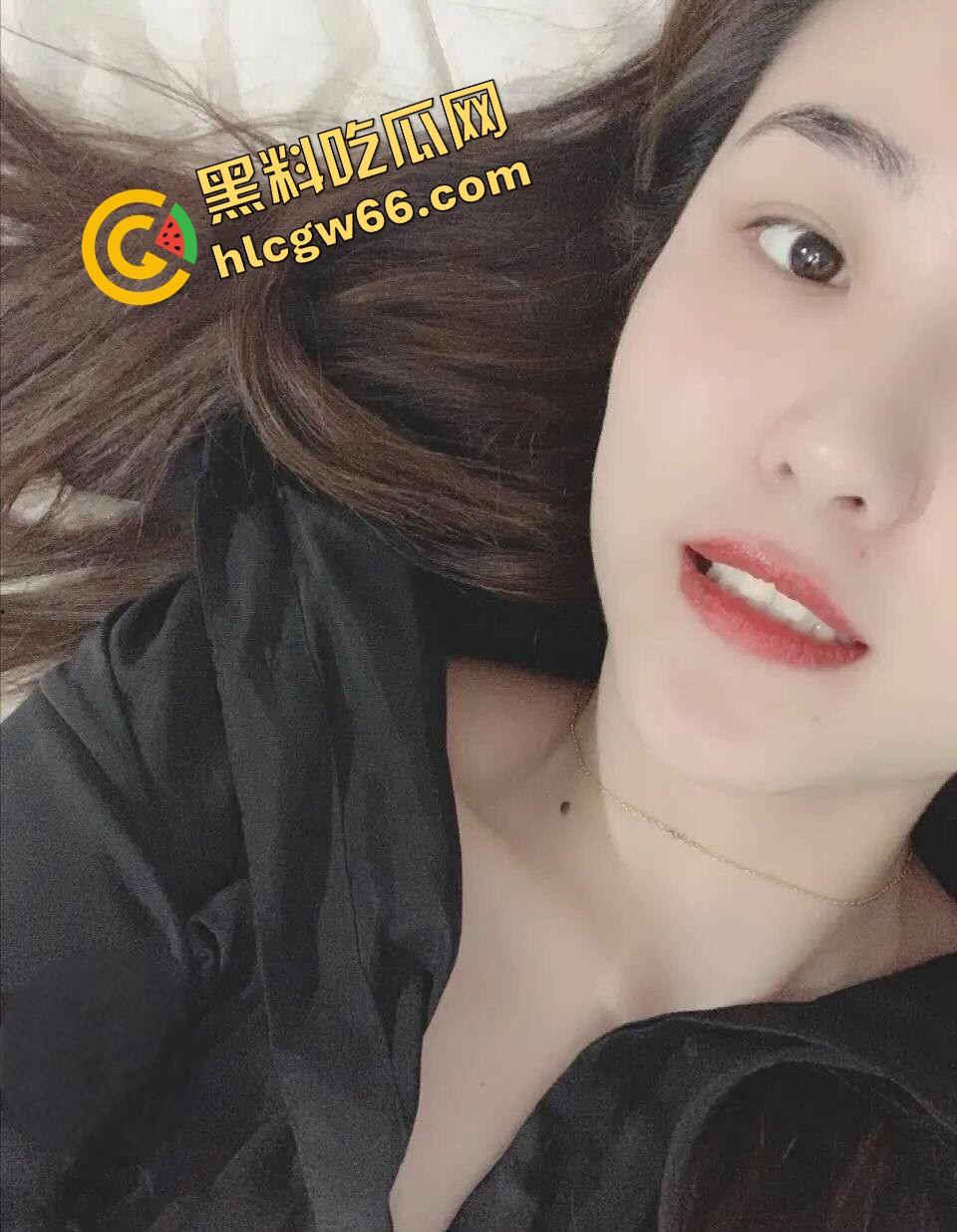 西安音乐学院反差婊【夏雨】欣操逼骚话连天,白嫩美乳被揉爆 深喉口爆内射爽到爆!