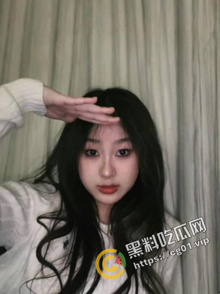 人不可貌相！穿着衣服平平无奇，脱了衣服简直了  直翻白眼的反差婊 真的太适合撸了