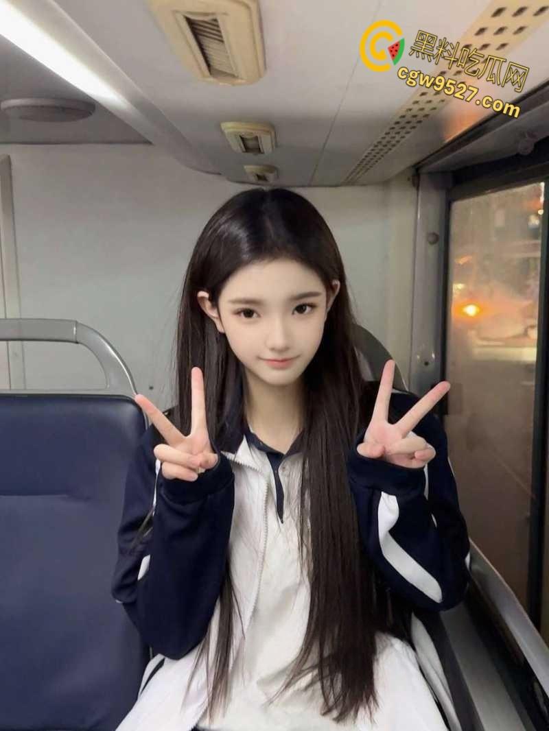 北京服装学院校花【于炜婕】,兼职外围私下曝光,更有招嫖卡片代言人之称,白虎嫩穴被各种玩弄!