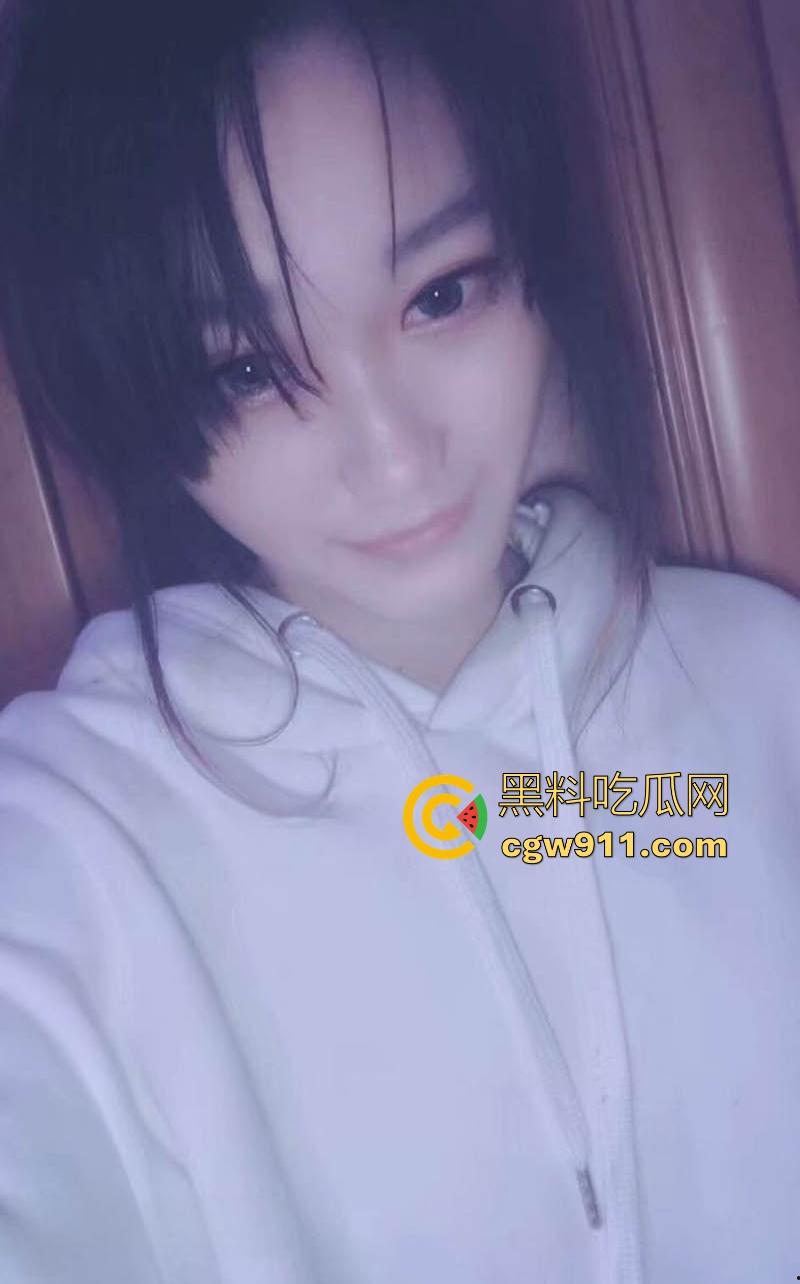 安徽大学大三师姐【王诗语】约炮视频曝光,校园女私下却是反差骚母狗,跪舔爆操调教,猛插蜜穴臀汁水四溅!