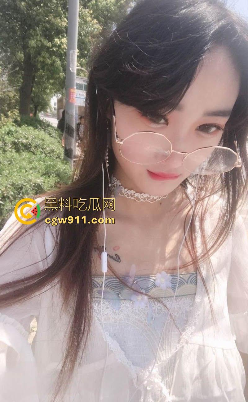 安徽大学大三师姐【王诗语】约炮视频曝光,校园女私下却是反差骚母狗,跪舔爆操调教,猛插蜜穴臀汁水四溅!