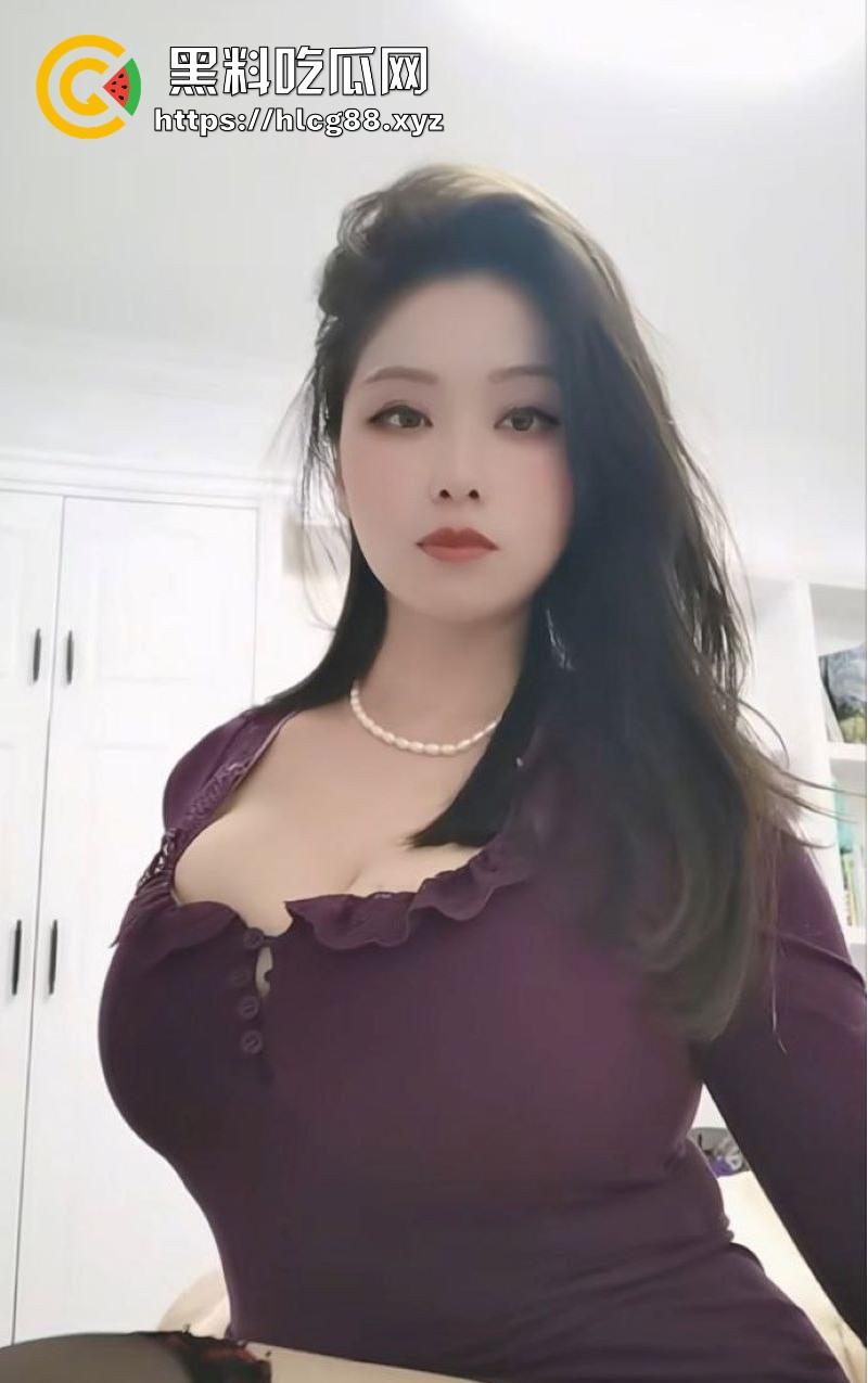 抖音网红少妇【肉肉老师】福利视频流出 体态风骚韵味十足 巨乳肥臀极具诱惑!