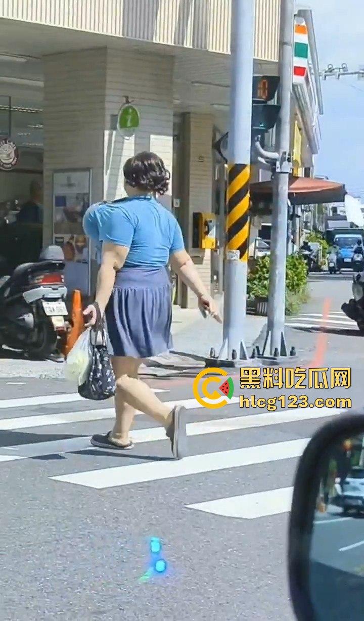 台湾坦克之王出动!胸大如篮球甩起来能砸晕人,瓜友有知道这是什么码的吗?