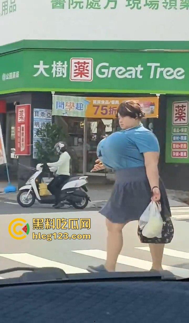 台湾坦克之王出动!胸大如篮球甩起来能砸晕人,瓜友有知道这是什么码的吗?