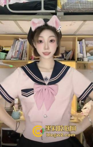 抖音甜妹『丫丫br』大尺度反差 直播间玩盯射调教,甜妹秒变性癖达人,性癖挑战让直播间沸腾不止!