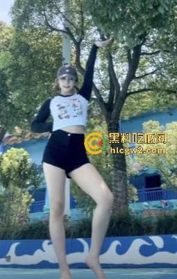 抖音甜妹『丫丫br』大尺度反差 直播间玩盯射调教,甜妹秒变性癖达人,性癖挑战让直播间沸腾不止!