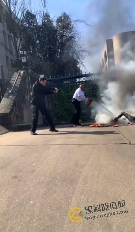 美国空军在以色列大使馆前自焚!临死前高呼不做种族灭绝的同谋 是英雄还是极端分子?