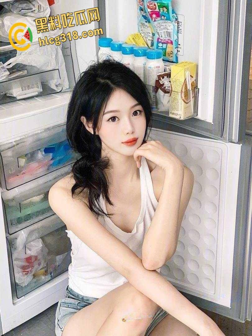 北京航空航天大学【向晓溪】,瞒着男友下海兼职赚钱,航校的妹子太适合做炮机了!