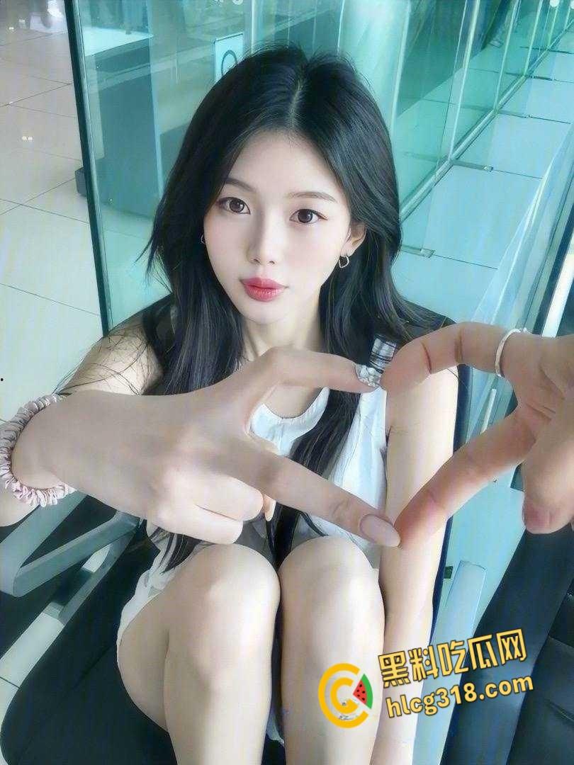 北京航空航天大学【向晓溪】,瞒着男友下海兼职赚钱,航校的妹子太适合做炮机了!