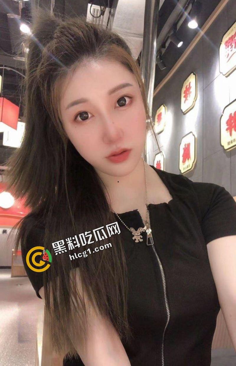 风韵犹存的少妇熟女 和单男打麻将输钱 用骚逼抵账 站立冲刺后入现拍视频流出