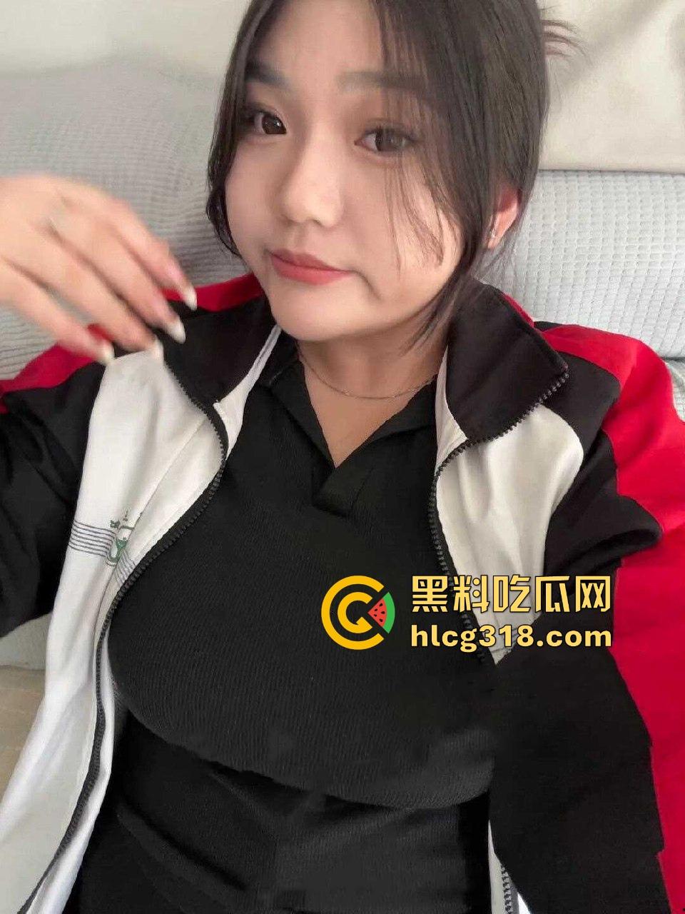 黑龙江巨乳美女【日安】性爱视频泄密,微胖母狗,G杯大奶展示顶级口交绝技!