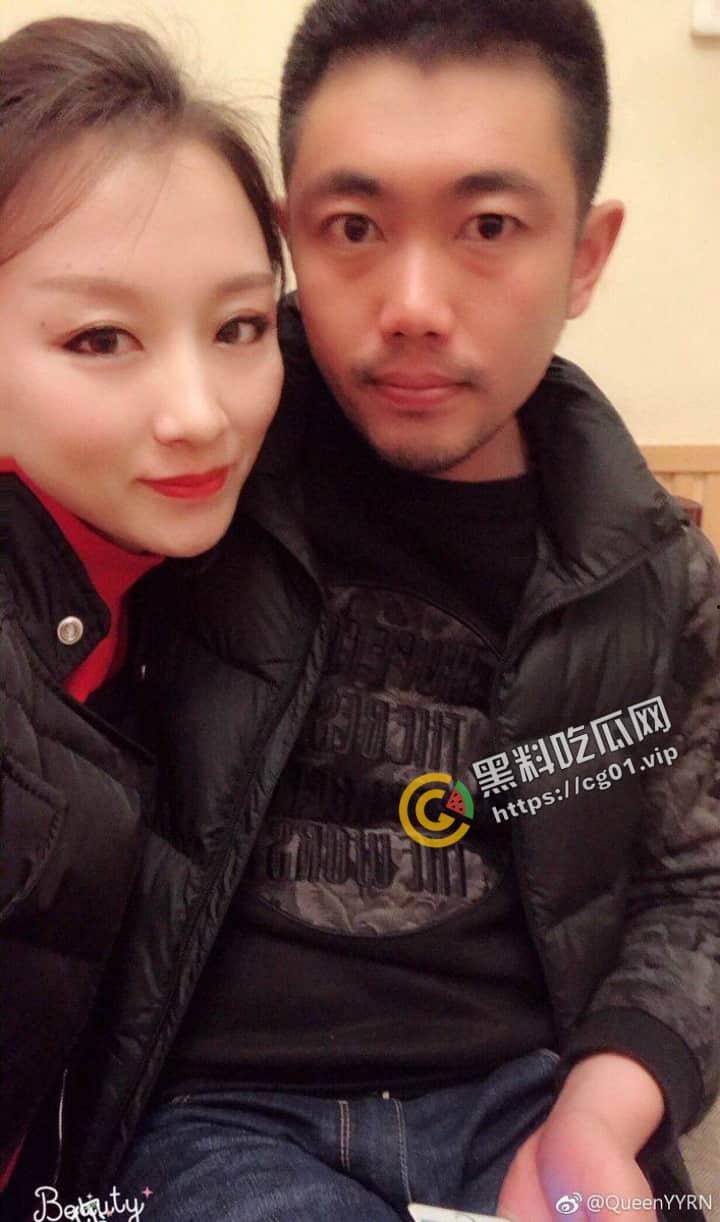 抖音四百万粉 姚永纯 被戴绿帽 胖媳妇嫌弃姚老板鸡巴太小 找猛男狂干 性爱视频流出 被大鸡巴屌的神智恍惚 ！