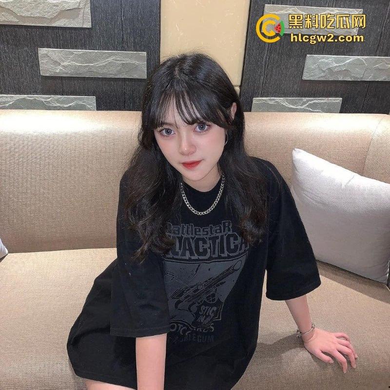 超漂亮的翘臀在校校花【杨可可】分手后遭男友报复视频惨遭泄漏口交后入不雅视频曝光