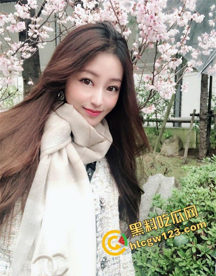 她是南昌最能装的骚货『乔欣玉』金主点菜送上门,浓眉大眼清纯外表,穿包臀裙被金主哥花样调教!