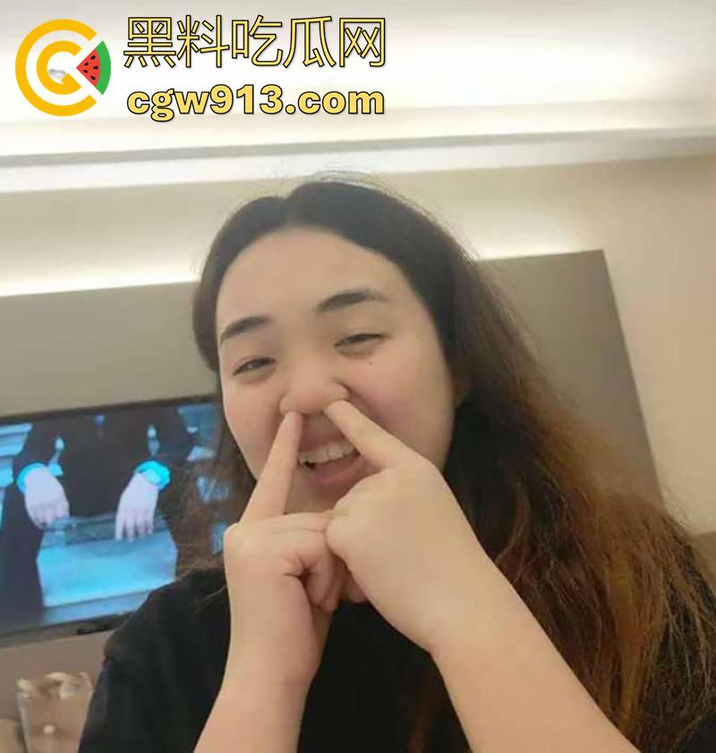 大连民族大学巨乳学生妹【李岫烔】背着男友频繁出轨,被SM调教为精盆,圆润大奶子被操到起飞!