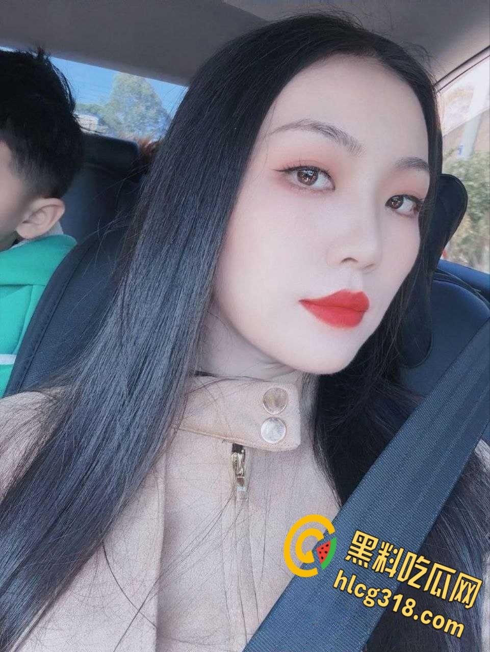 推特网红少妇【暮色】,极品后妈裙福利挑选粉丝,地下车库露出全套服务粉丝!