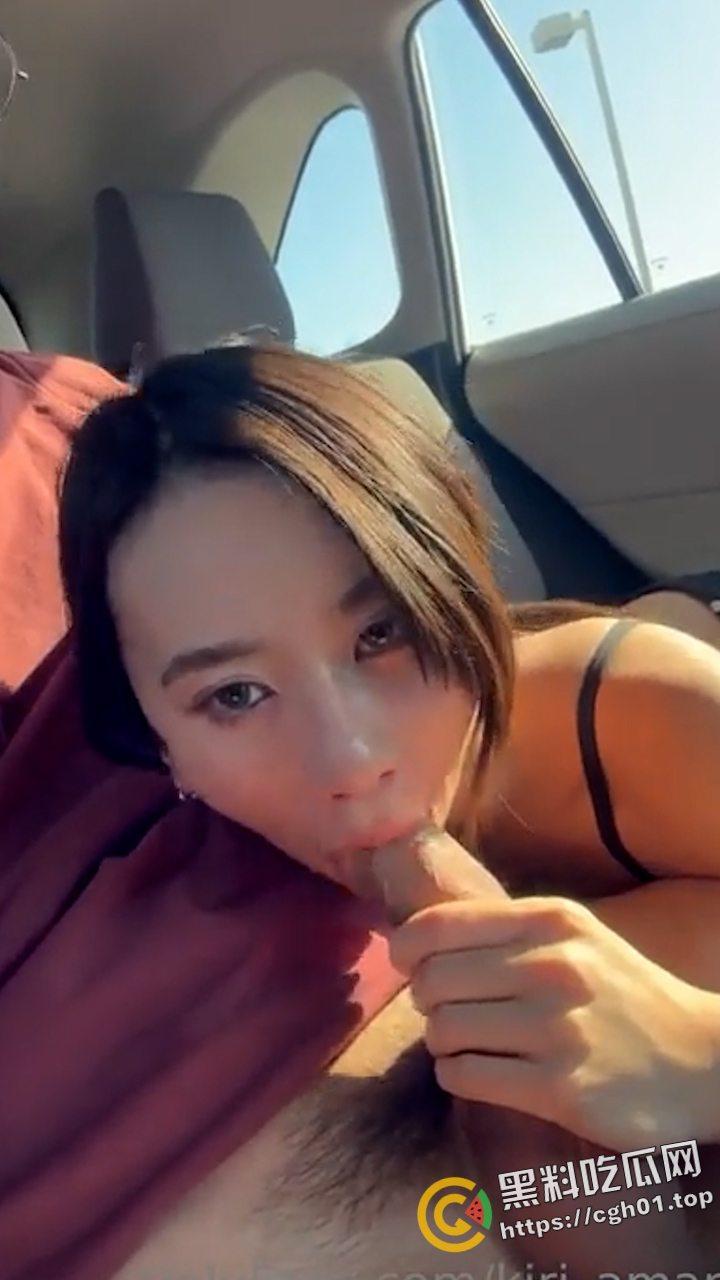 新加坡极品网红 喜欢被颜射的臭母狗 按头深喉到胃 骚鸡就该这么玩