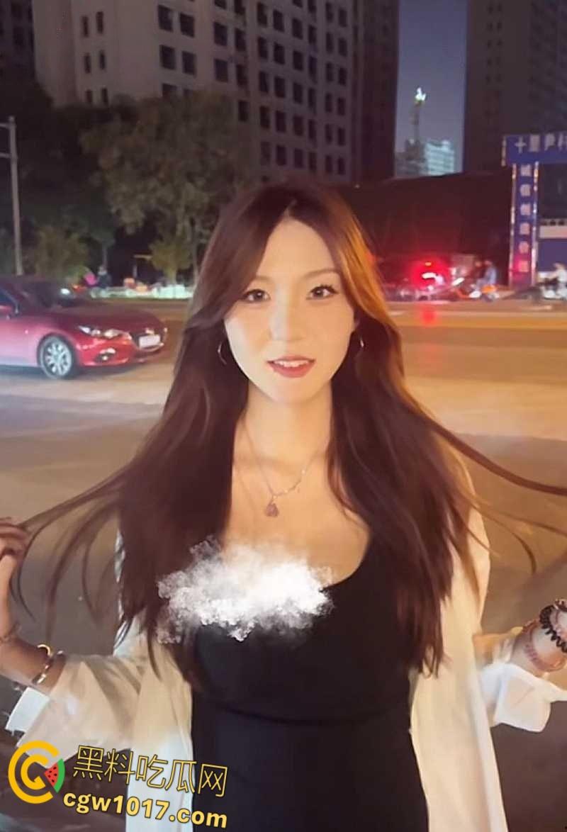 河北科技职院【李圣依】,发私拍为男友撸管助兴,揉捏大奶秀剃毛小穴,插肛塞自慰淫水音撩耳!