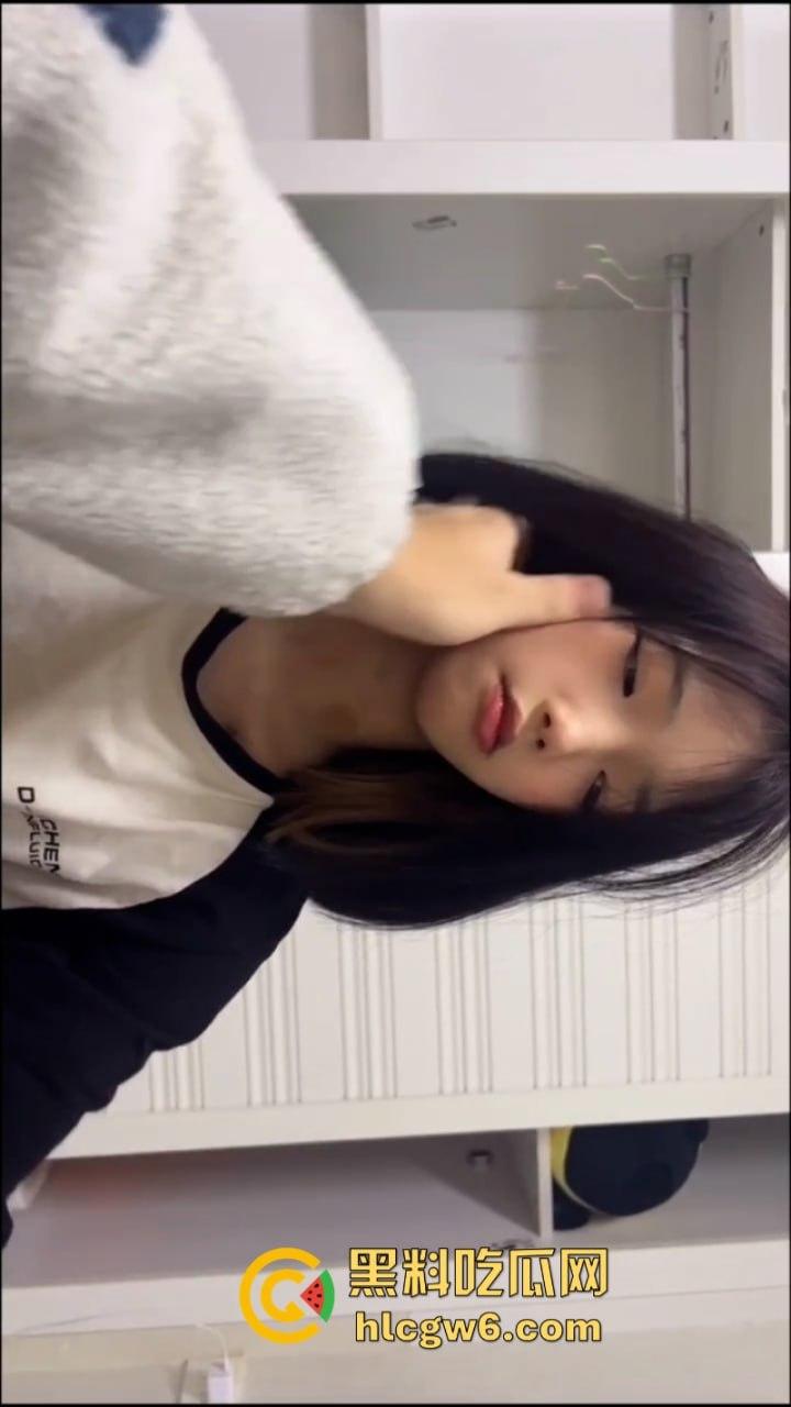 双马尾萝莉【李舒芬】贫乳骚货被后入打桩爆操 沦为只懂得呻吟淫荡母狗一样