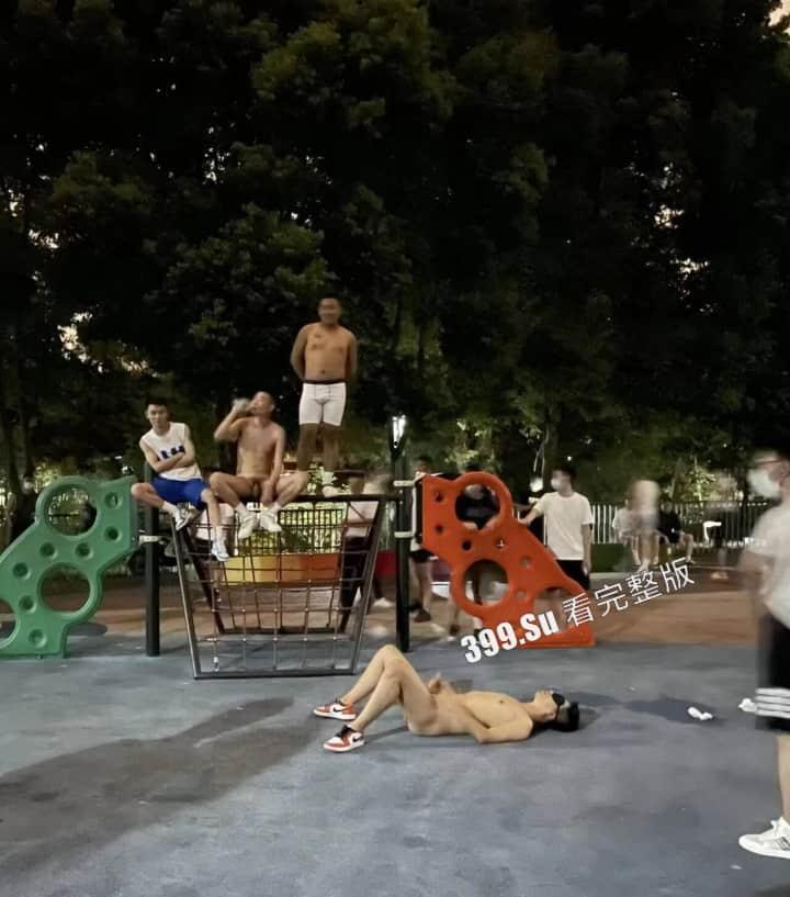 成都沙河公园  男同聚众淫乱事件  还得是gay圈玩的花