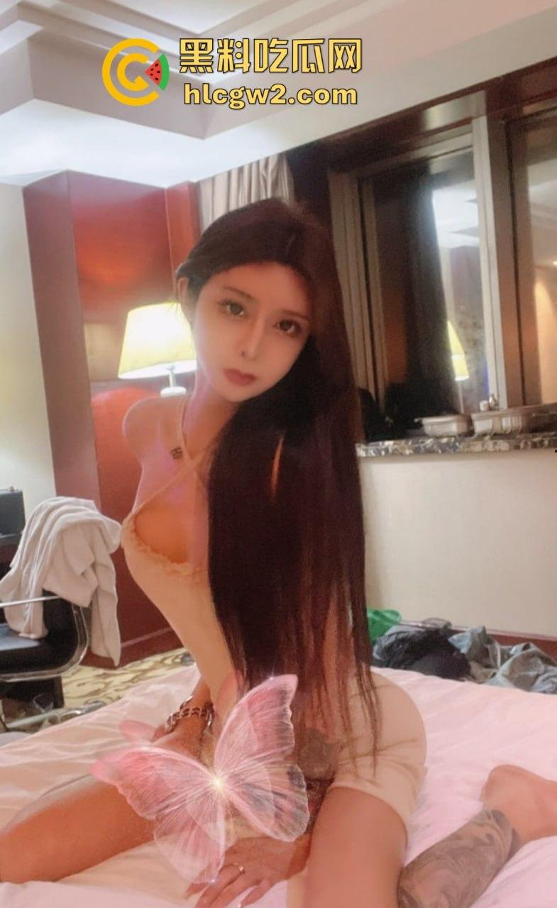 直男慎点！推特174cm高挑女神TS名媛【小草莓】迷晕无知直男体育生，穿小丝袜口爆搞得比真女人还骚！