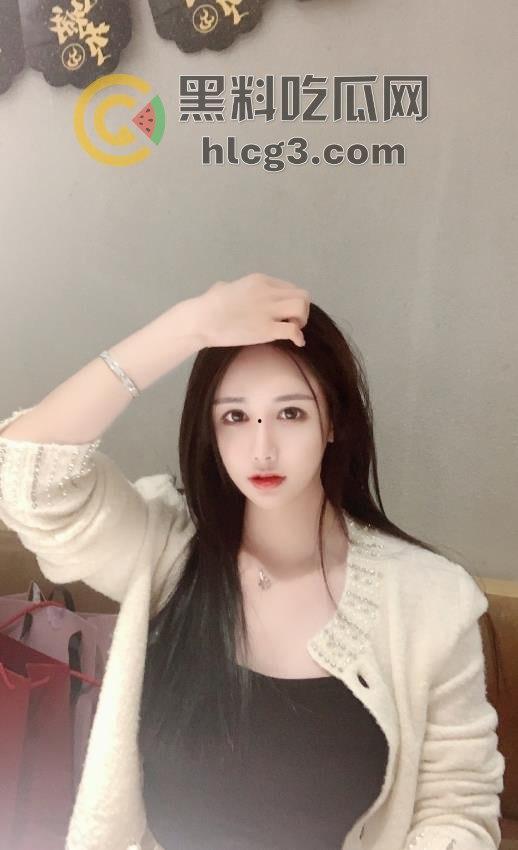 极度反差高颜值清纯女神【晓雅】性爱私拍曝光!白肤大波粉奶头尽显诱惑,私处已被金主玩黑令人心动!