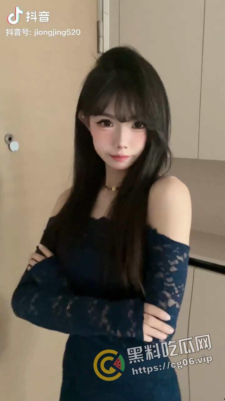 开盒抖音200w粉丝 【囧静】维密圈烧鸡 白幼瘦代表 代表着00后登上历史舞台 并留下一地内衣