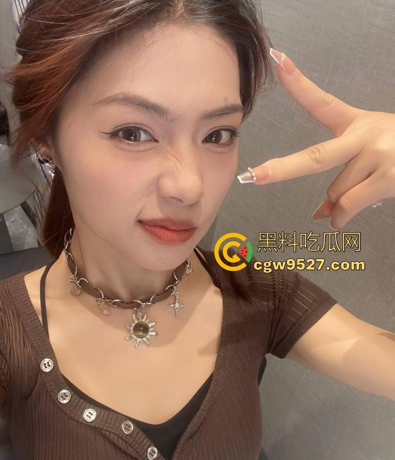 抖音约炮【铁锤妹妹】长时间的聊骚终于得手,紧致嫩穴夹得欲仙欲死,极致的反差骚逼!