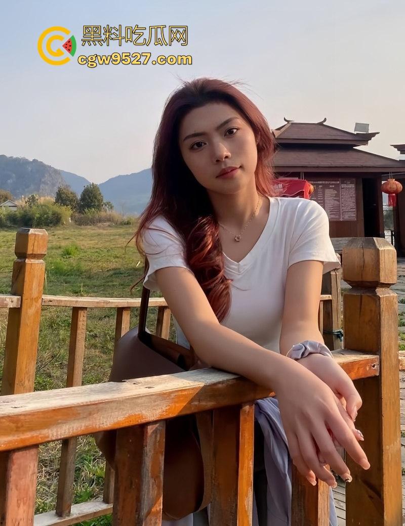 抖音约炮【铁锤妹妹】长时间的聊骚终于得手,紧致嫩穴夹得欲仙欲死,极致的反差骚逼!