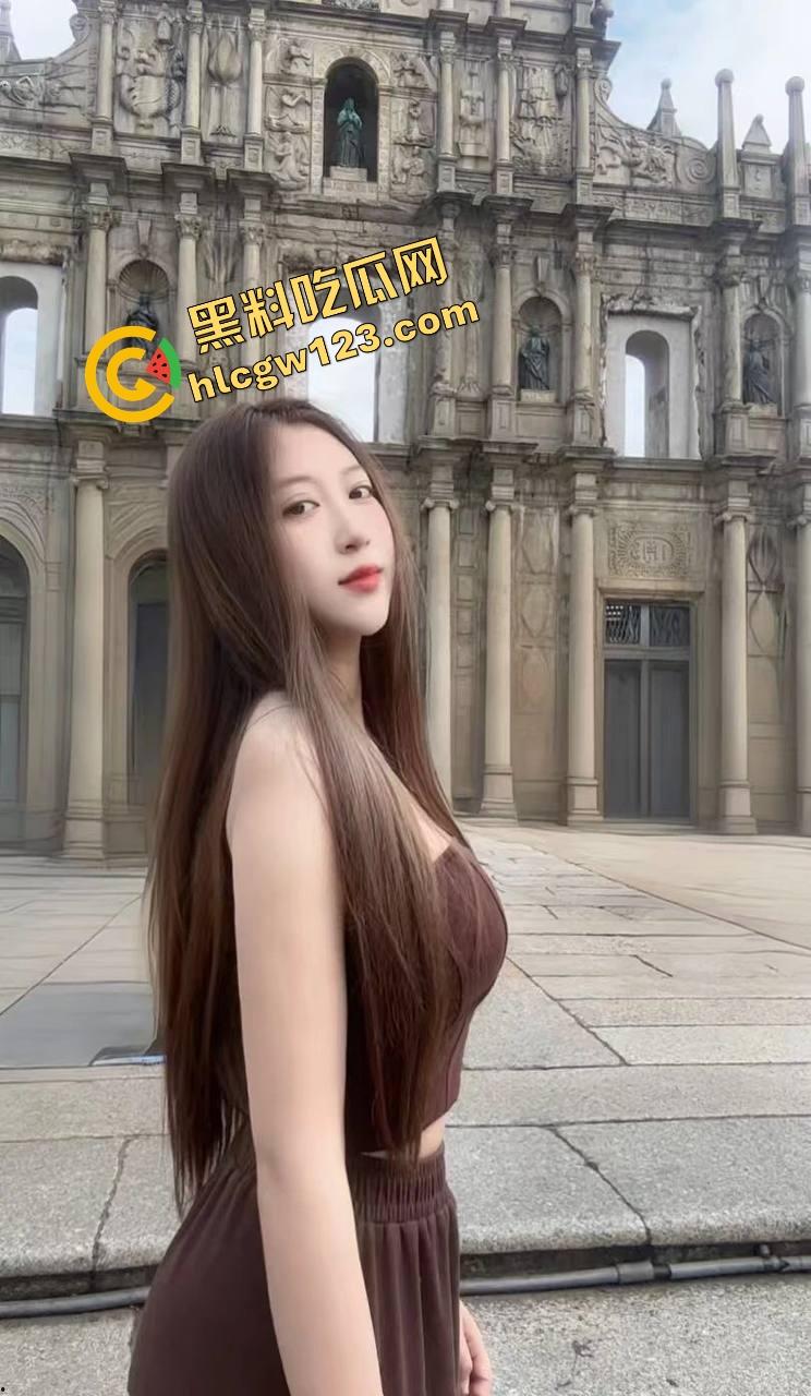 岳母端午串门趁闺女上班勾引女婿大屌狂插,骚逼夹得鸡巴冒火星无套爆射子宫,嫩奶巨乳舔到爽断魂!